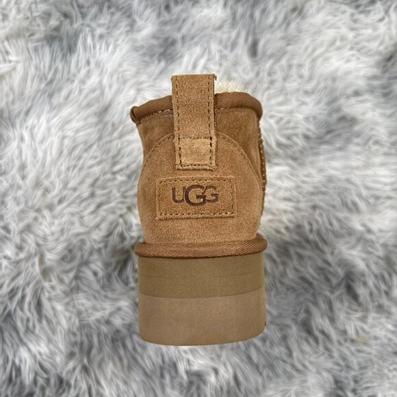 UGG Tan Platform Snow Boots - Picture 8 of 8